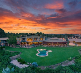 Garden of the Gods Resort